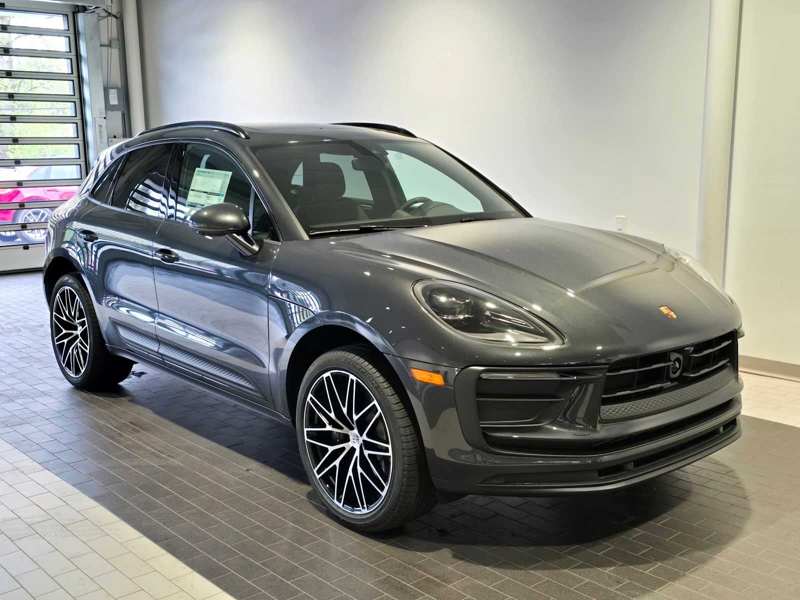 2026 Porsche Macan Base