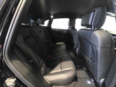 2020 Porsche Macan Macan