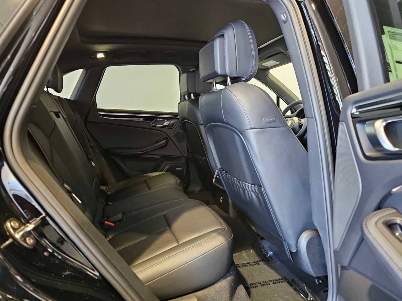 2025 Porsche Macan Macan