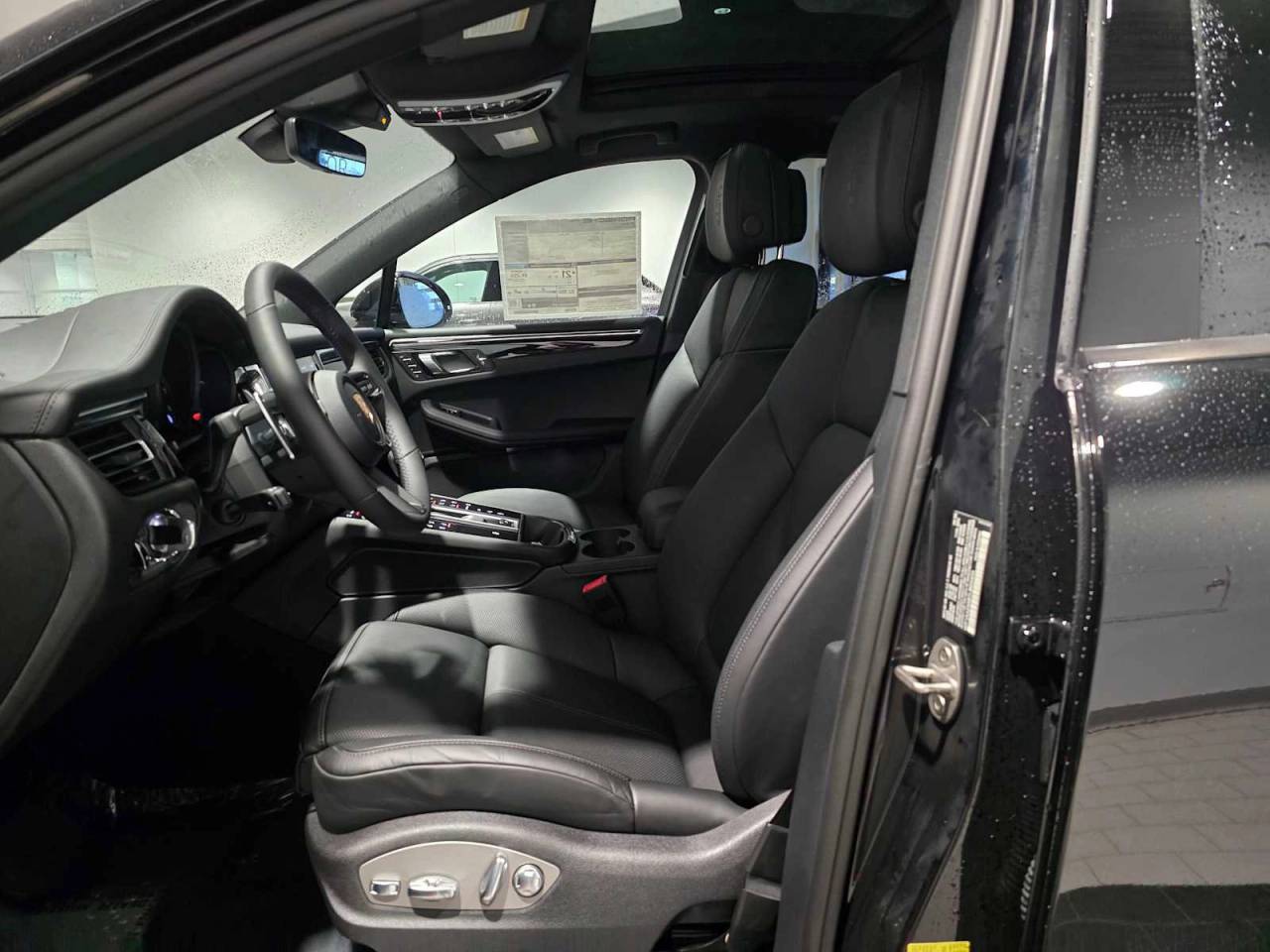 2026 Porsche Macan Macan