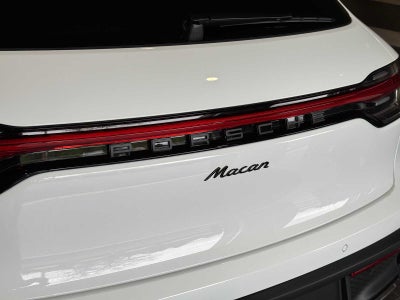 2026 Porsche Macan Base