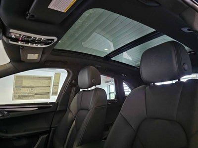 2025 Porsche Macan Macan
