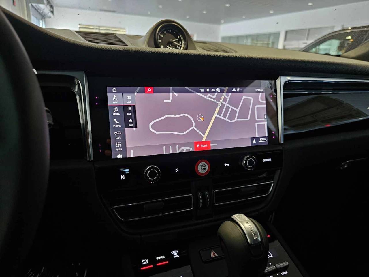 2025 Porsche Macan Macan