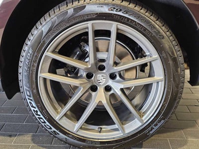 2025 Porsche Macan Macan T