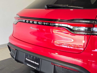 2026 Porsche Macan Base