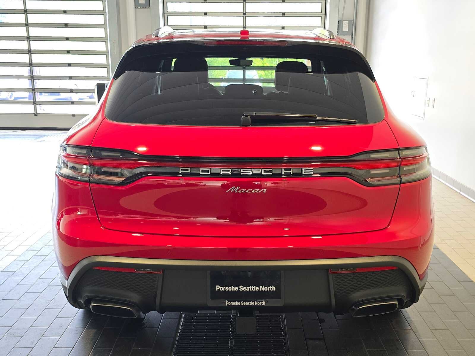 2026 Porsche Macan Base