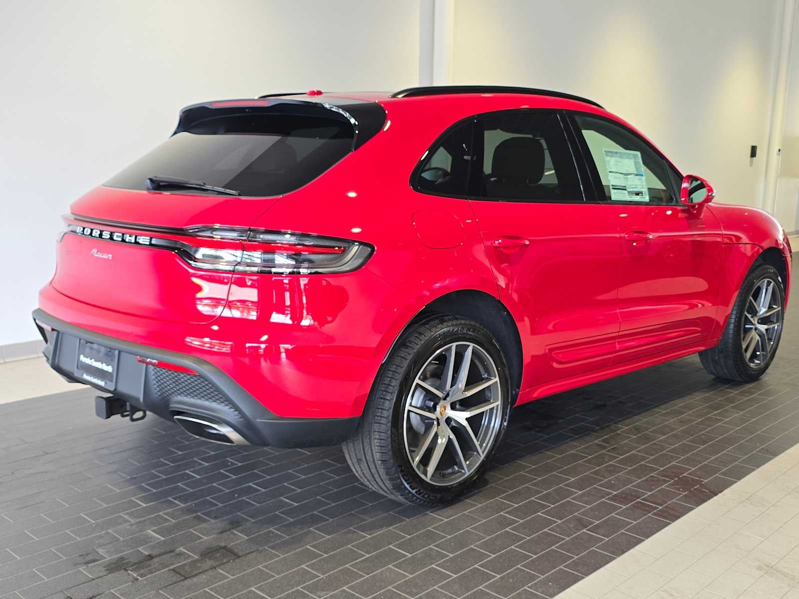 2026 Porsche Macan Base