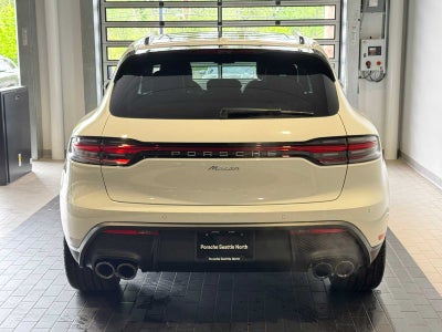 2026 Porsche Macan Base