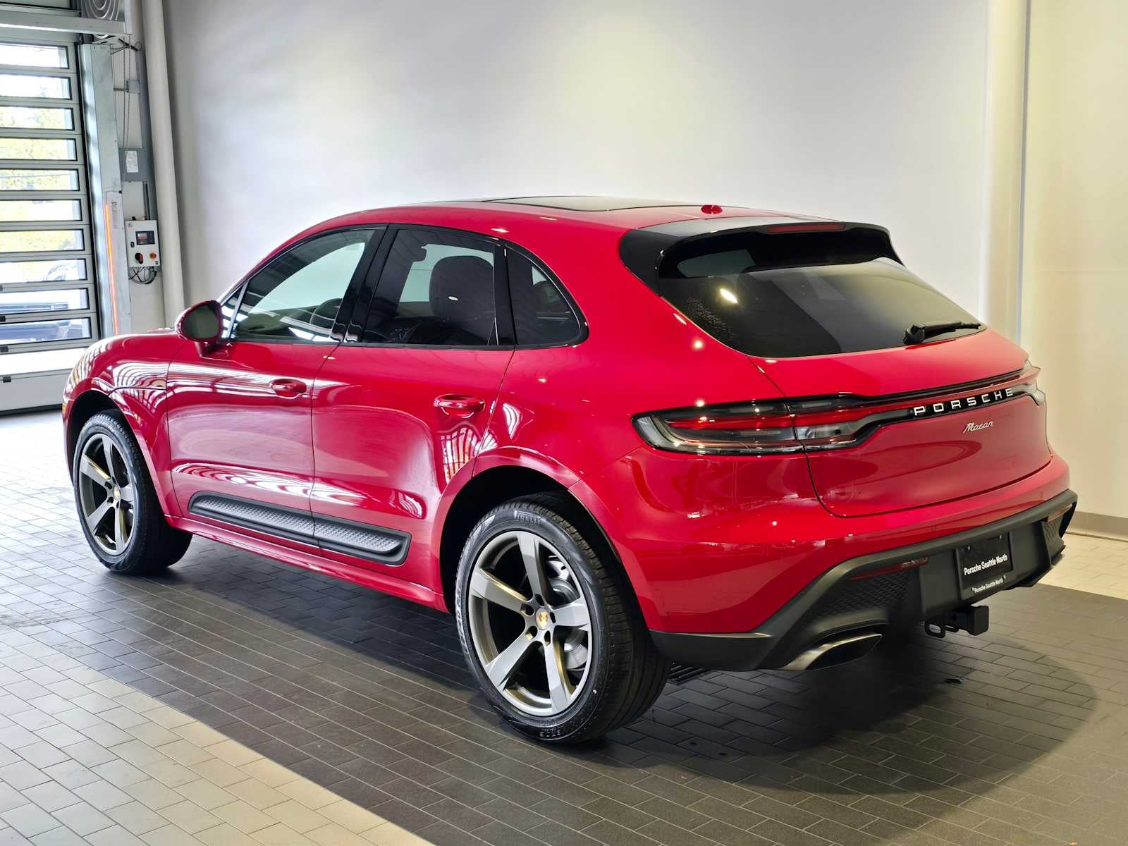 2026 Porsche Macan Base
