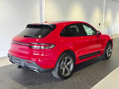 2026 Porsche Macan Base