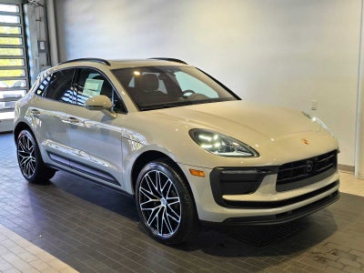 2026 Porsche Macan Base