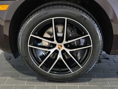 2026 Porsche Macan Base