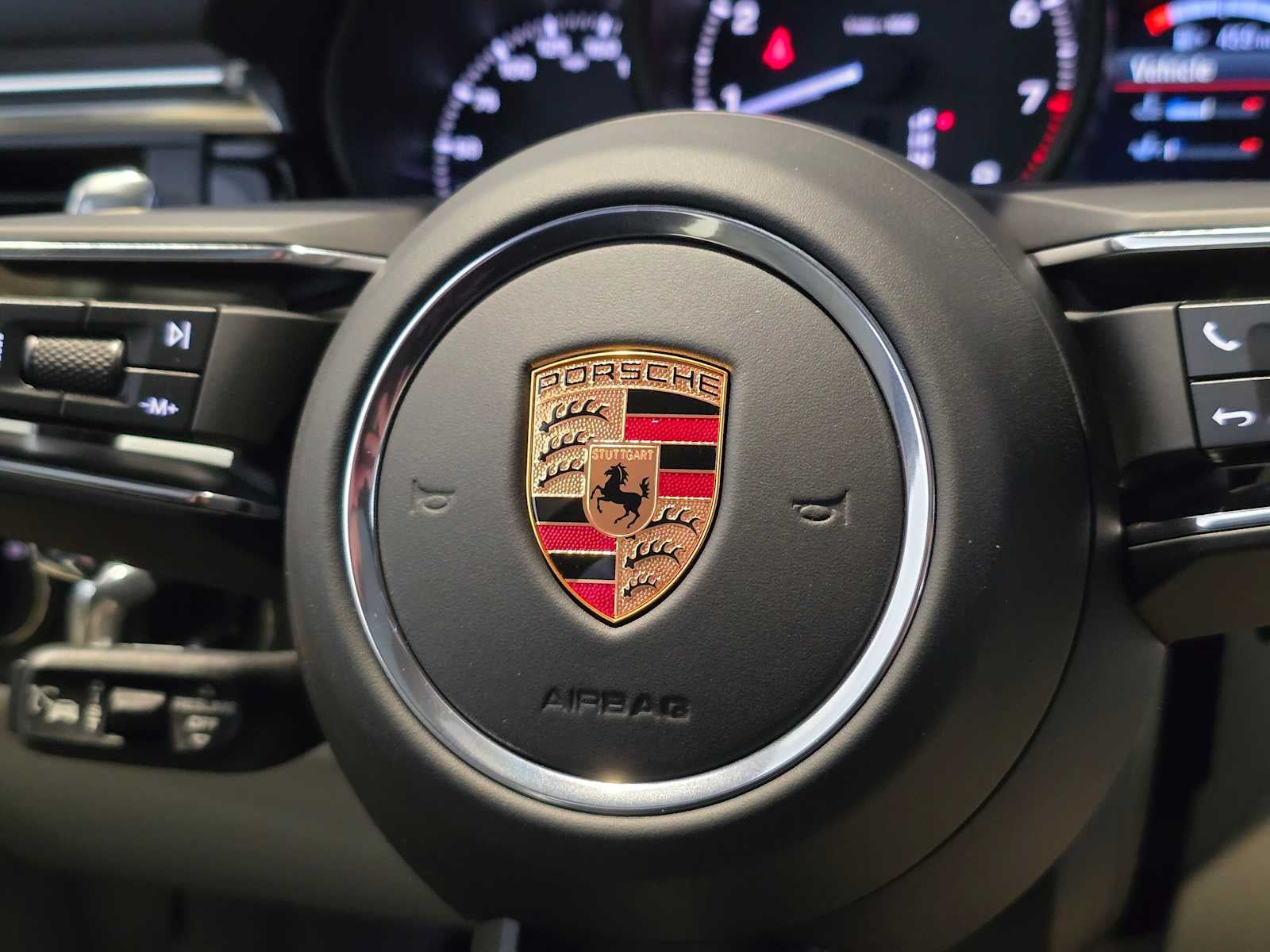 2026 Porsche Macan Base