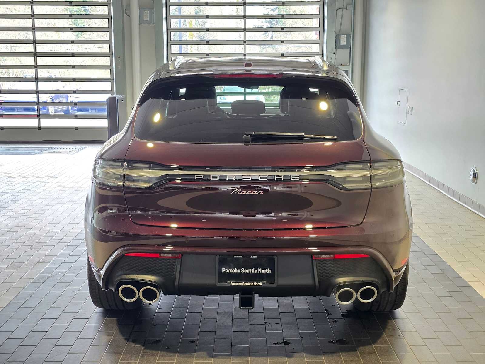 2026 Porsche Macan Base