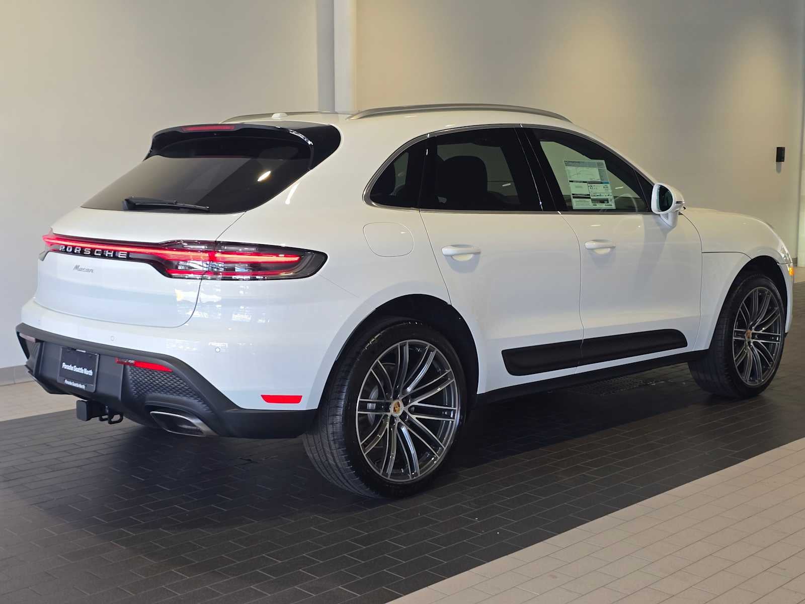 2026 Porsche Macan Macan