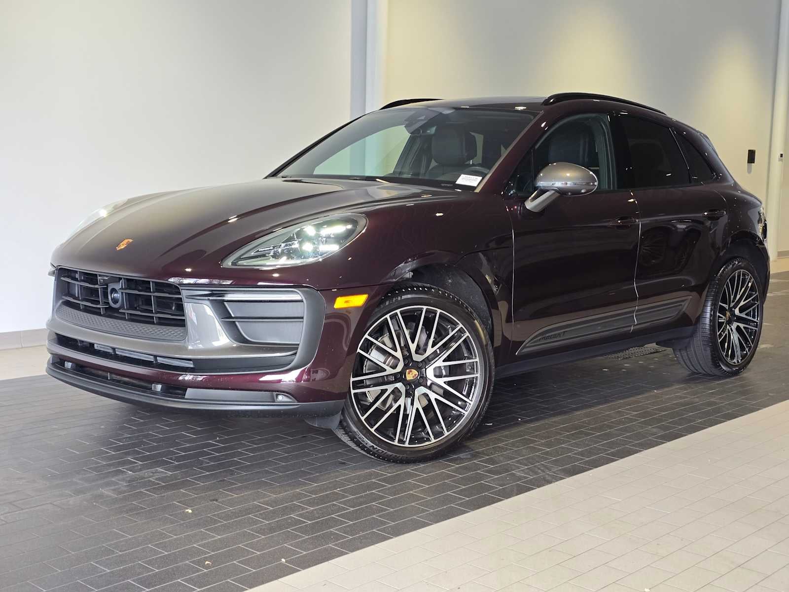 2025 Porsche Macan Macan T