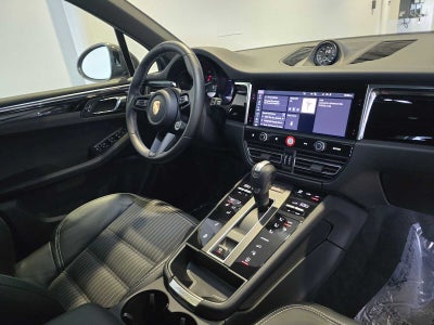 2025 Porsche Macan Macan T