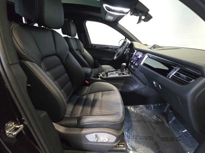 2025 Porsche Macan Macan T