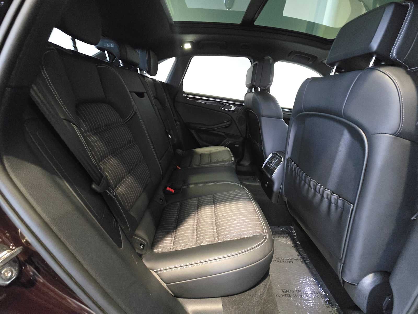 2025 Porsche Macan Macan T