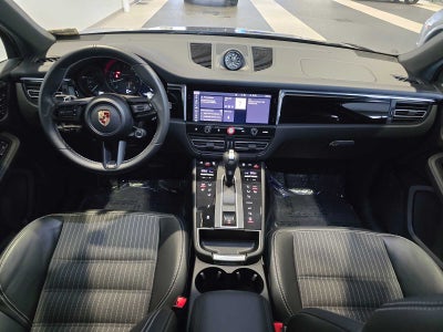 2025 Porsche Macan Macan T
