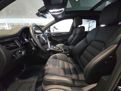 2025 Porsche Macan Macan T