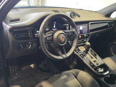 2025 Porsche Macan Macan T