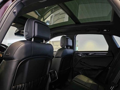 2025 Porsche Macan T