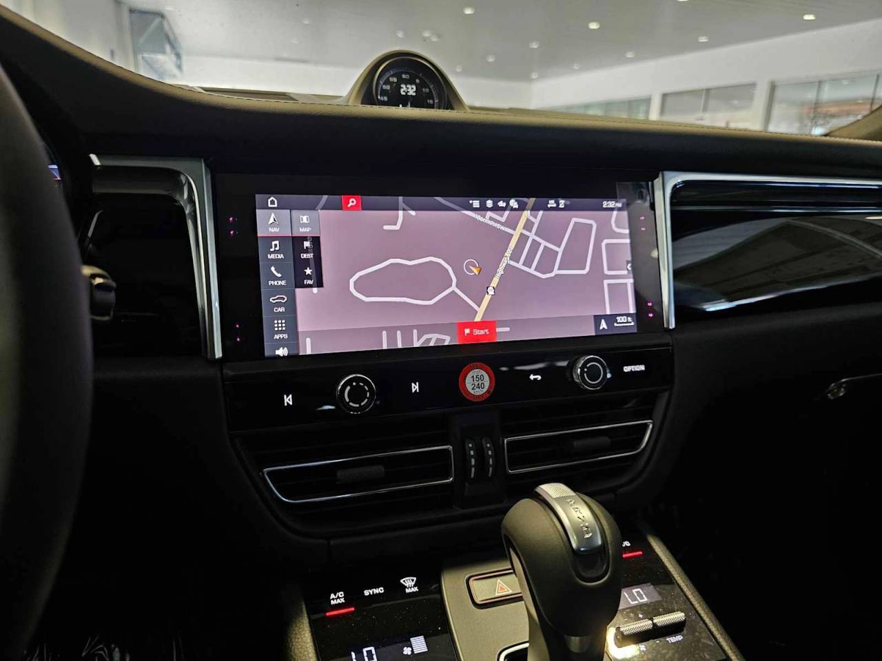 2025 Porsche Macan T