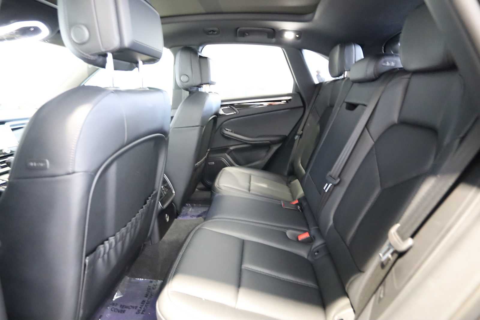 2025 Porsche Macan Macan