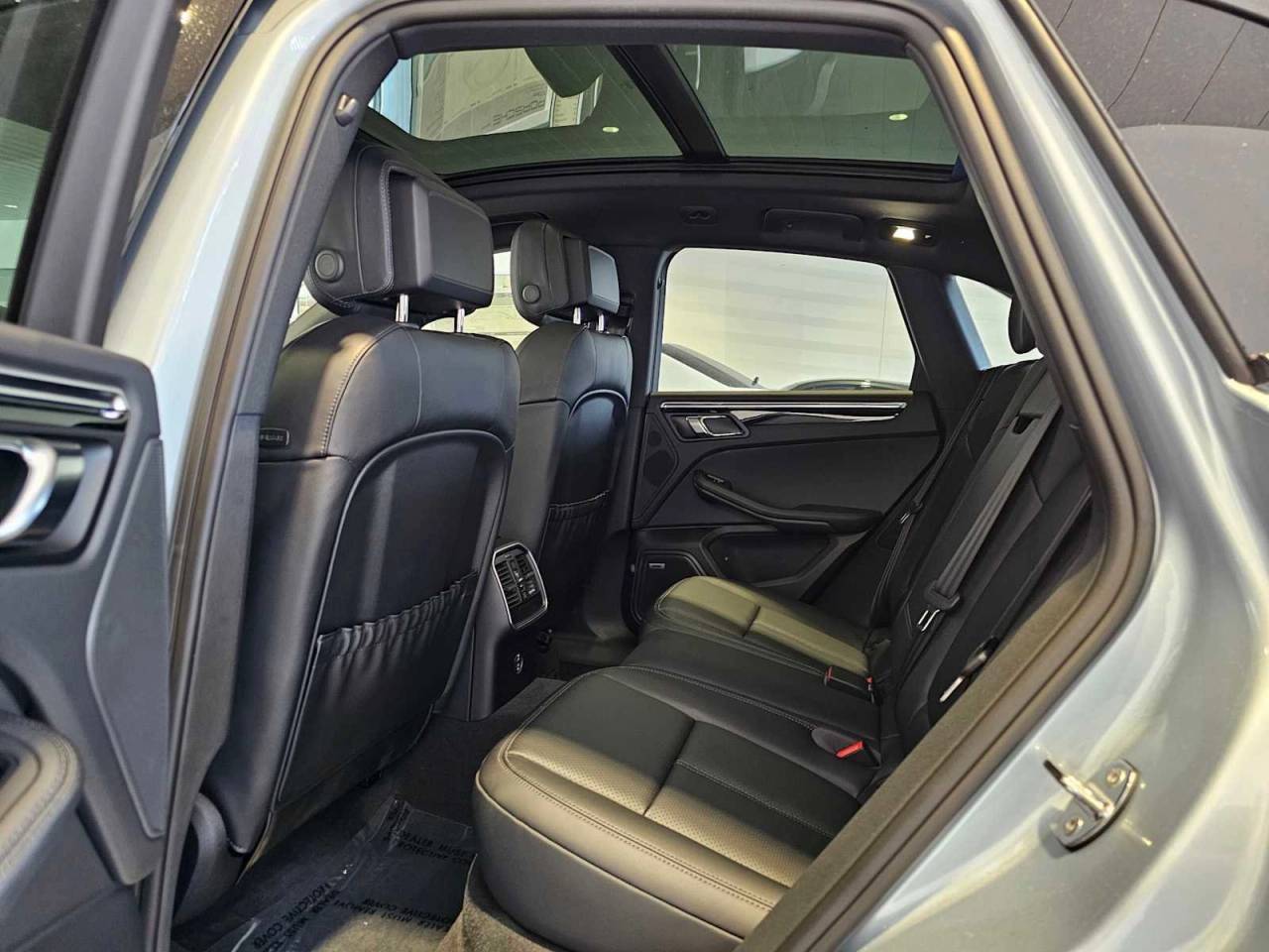 2025 Porsche Macan Macan