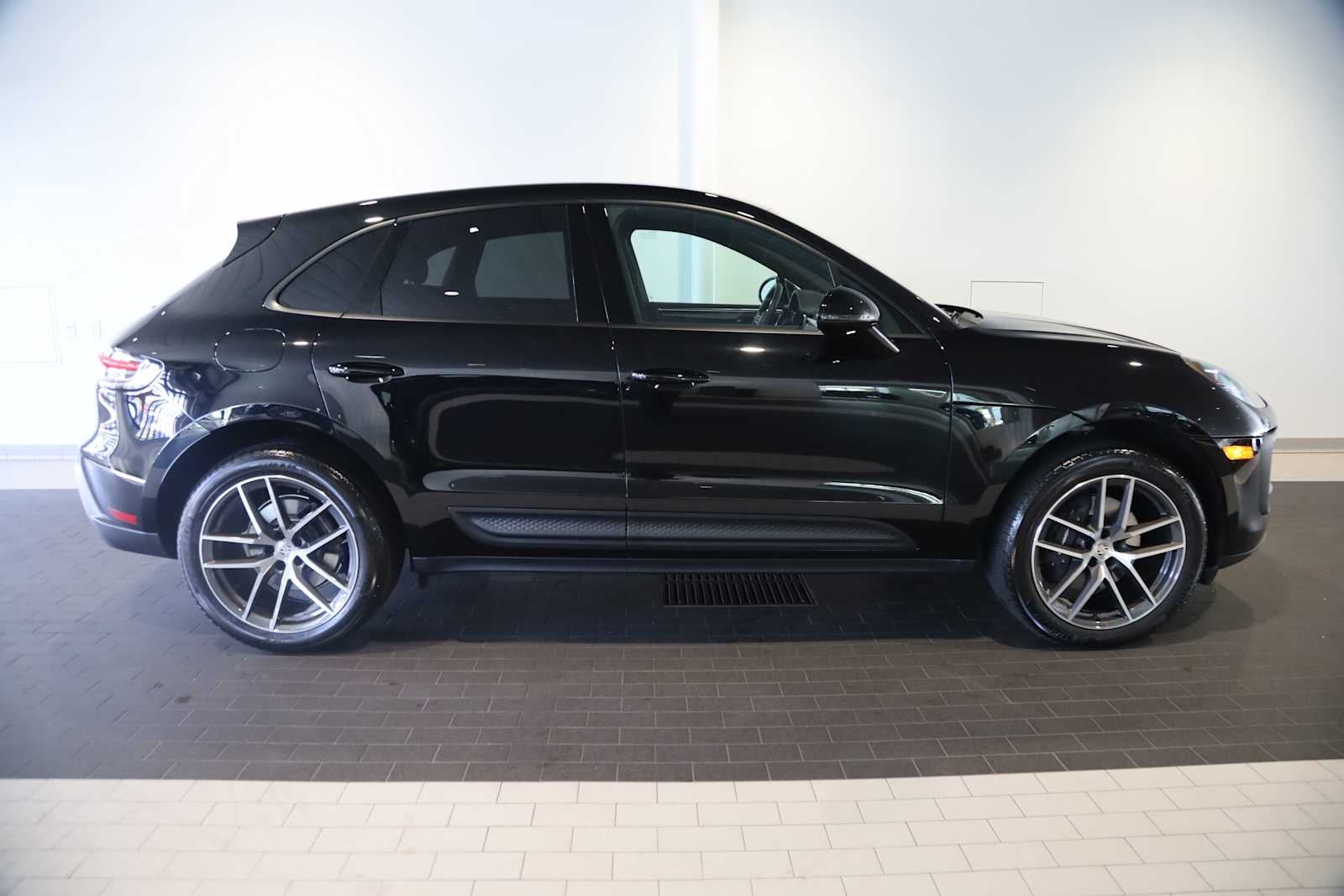 2025 Porsche Macan Macan