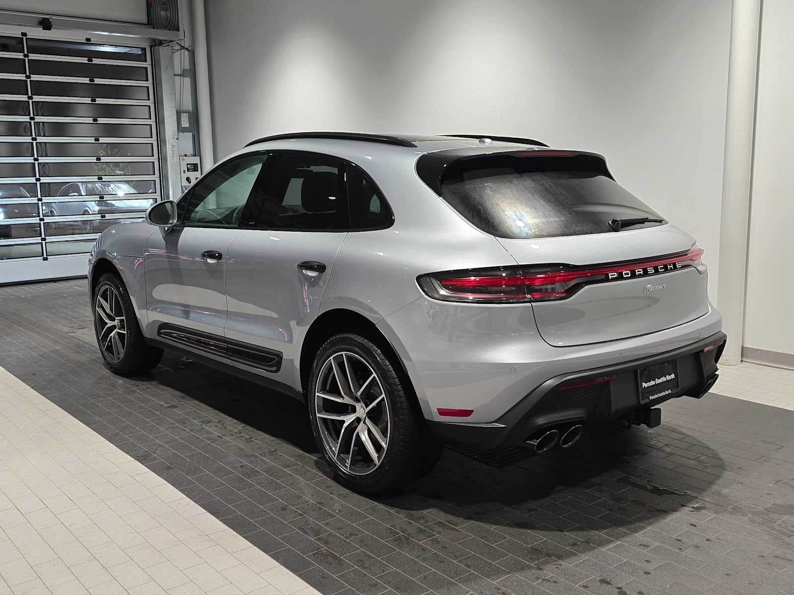 2026 Porsche Macan Base