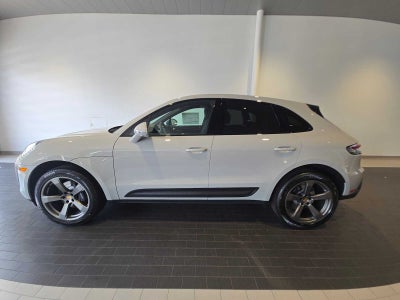 2026 Porsche Macan Macan
