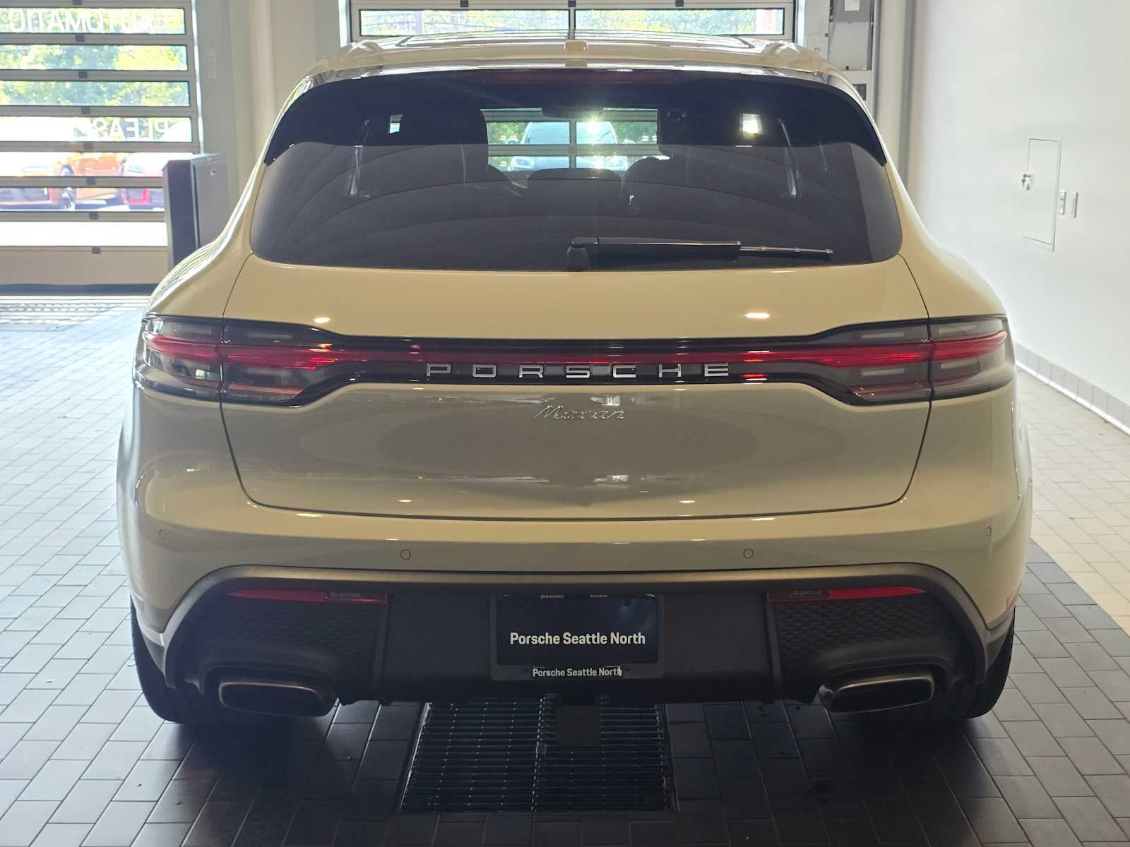 2026 Porsche Macan Macan