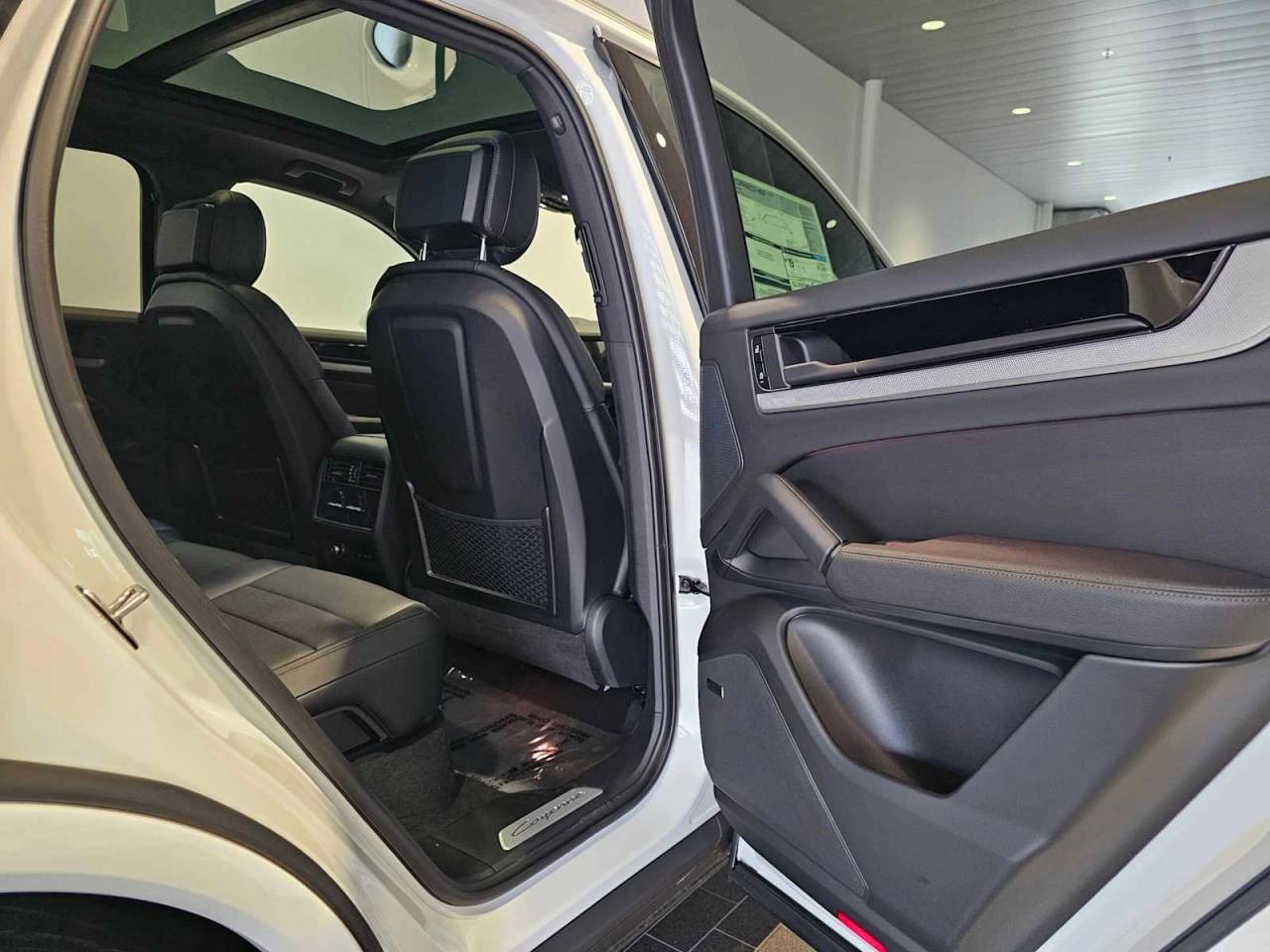 2025 Porsche Cayenne Cayenne