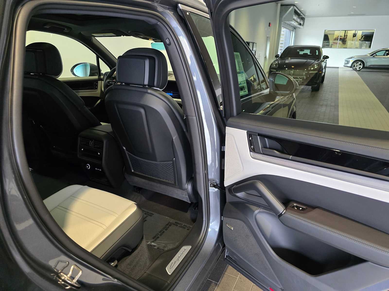 2026 Porsche Cayenne Base