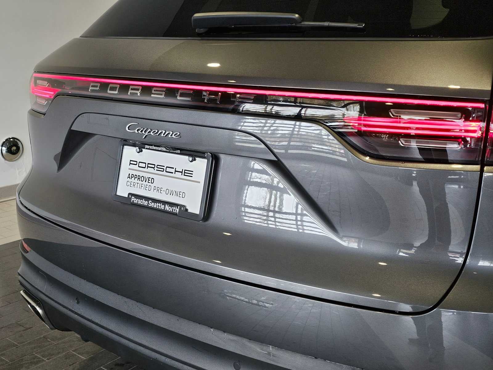 2023 Porsche Cayenne Base