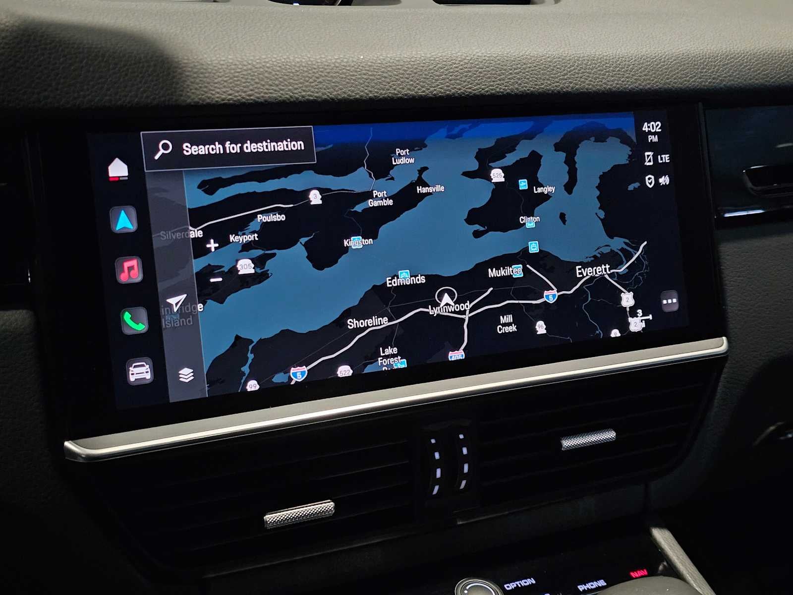 2023 Porsche Cayenne Base