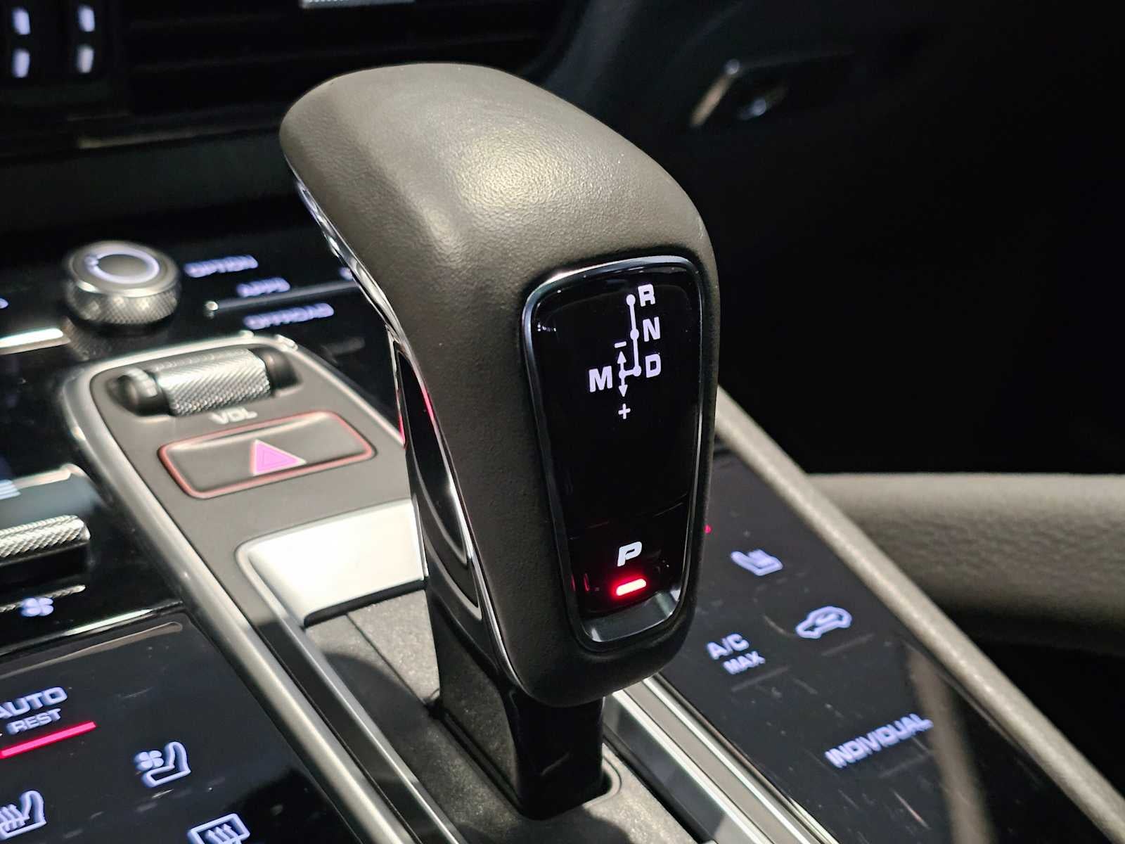 2023 Porsche Cayenne Base