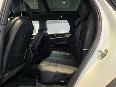 2025 Porsche Cayenne Base