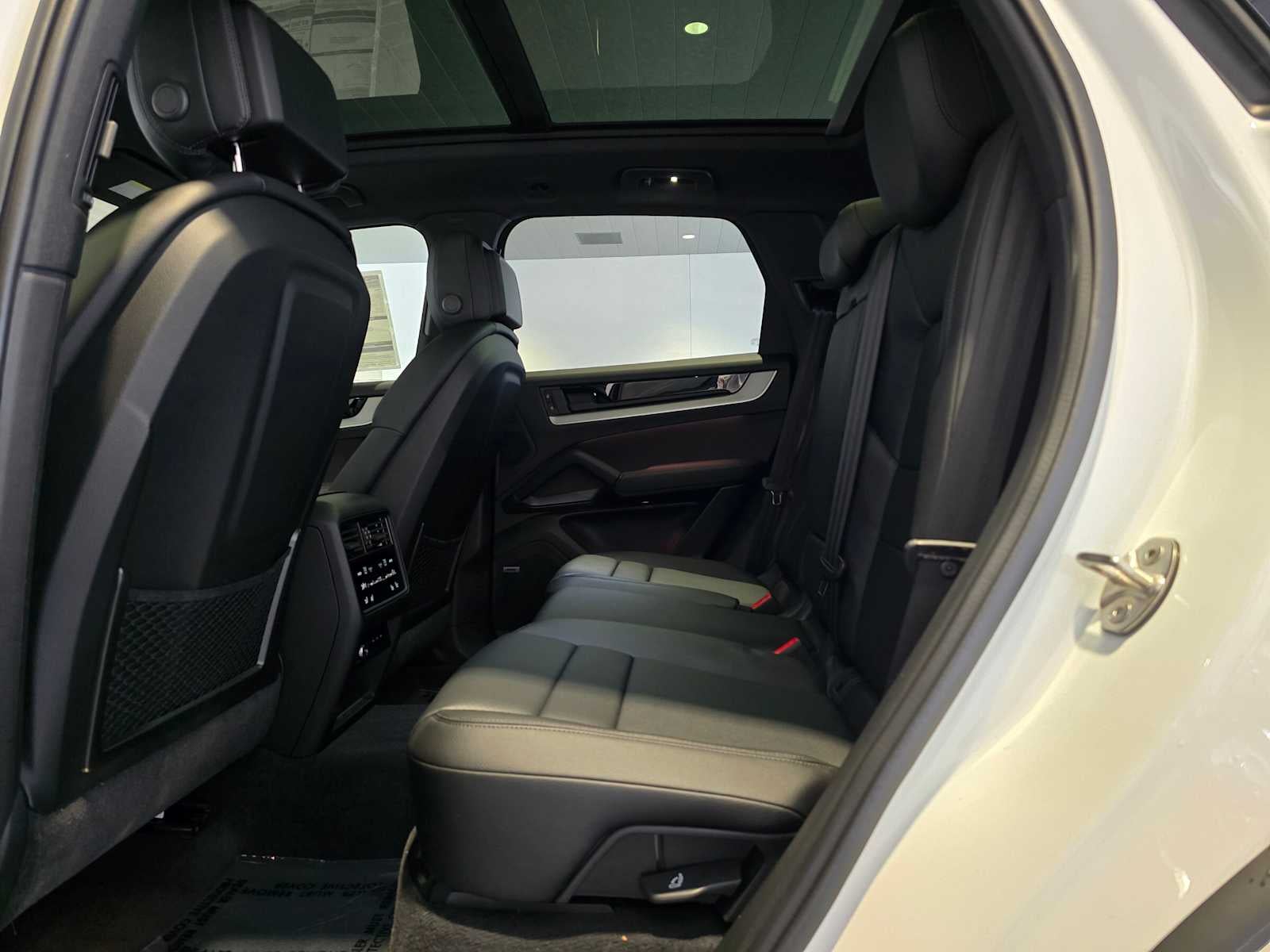 2025 Porsche Cayenne Base