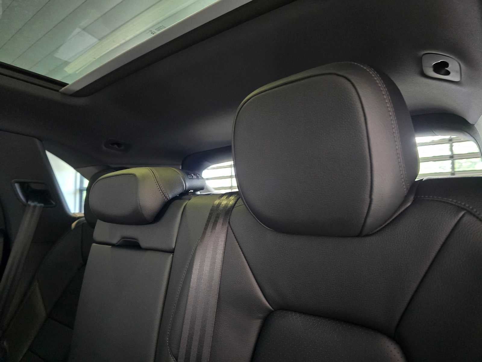 2025 Porsche Cayenne Base