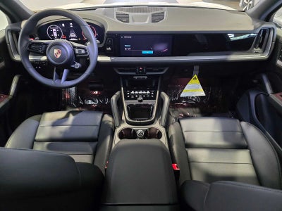 2025 Porsche Cayenne Base