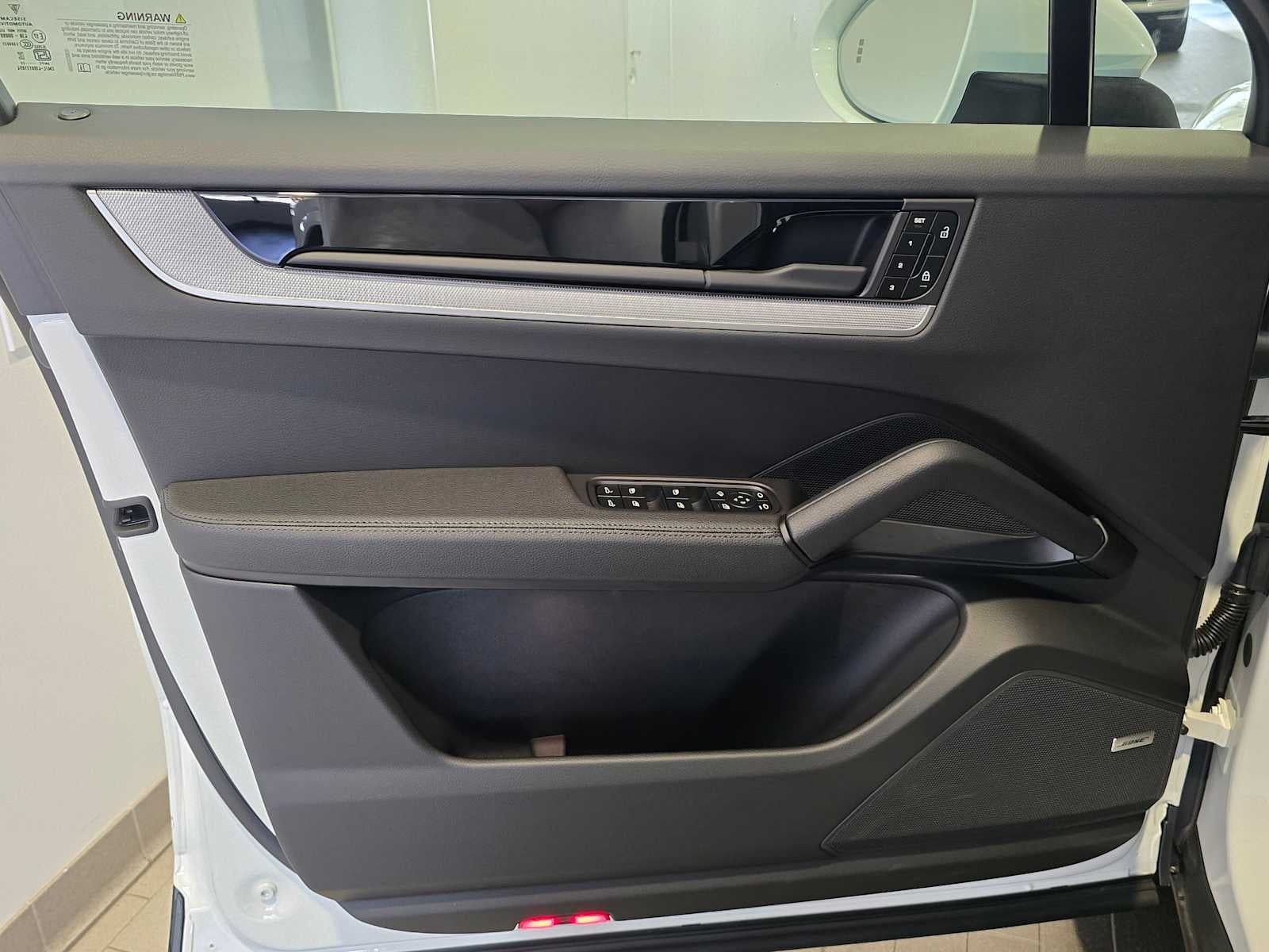 2025 Porsche Cayenne Base