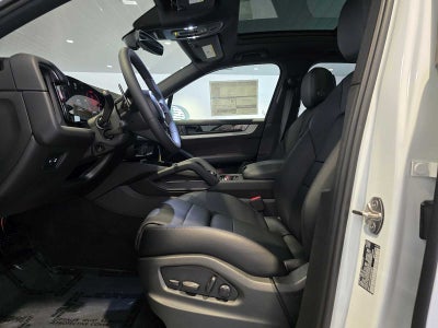 2025 Porsche Cayenne Base