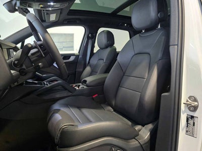 2025 Porsche Cayenne Cayenne