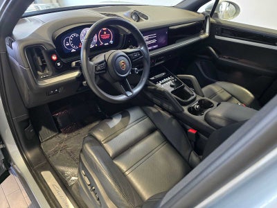 2024 Porsche Cayenne Base