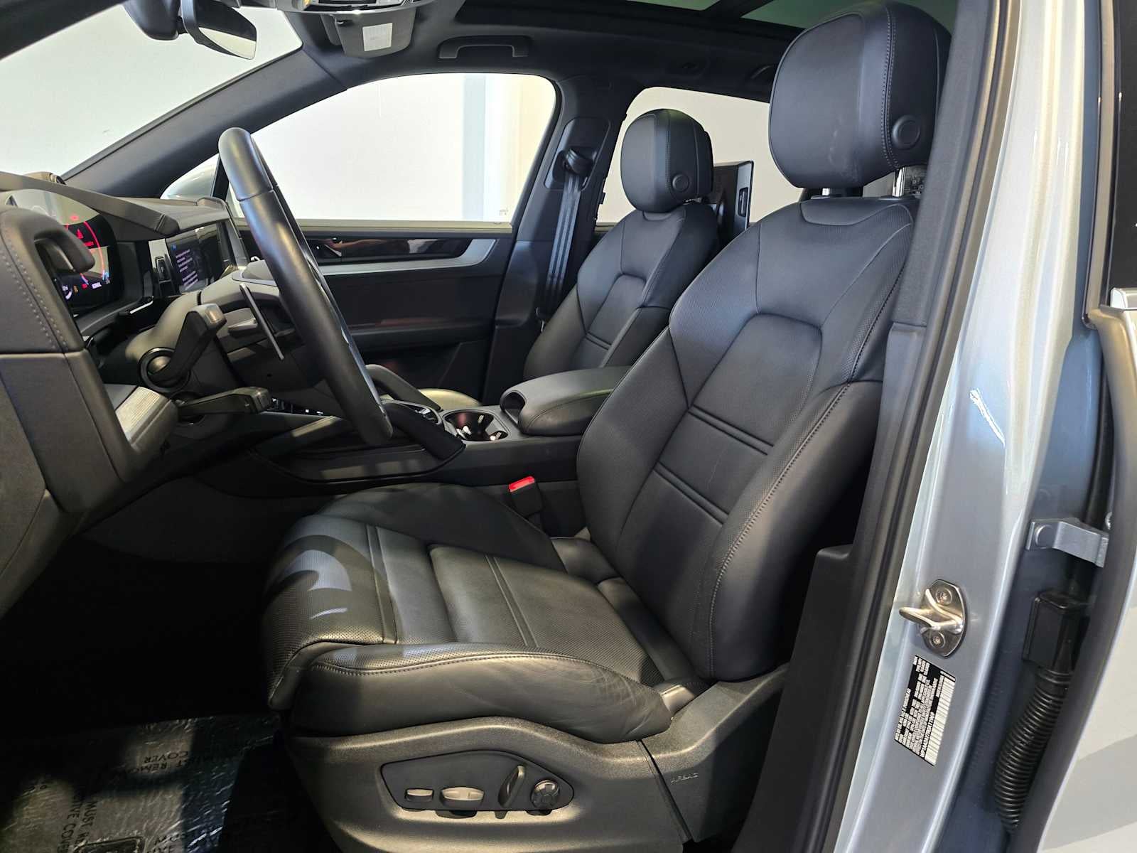 2024 Porsche Cayenne Base