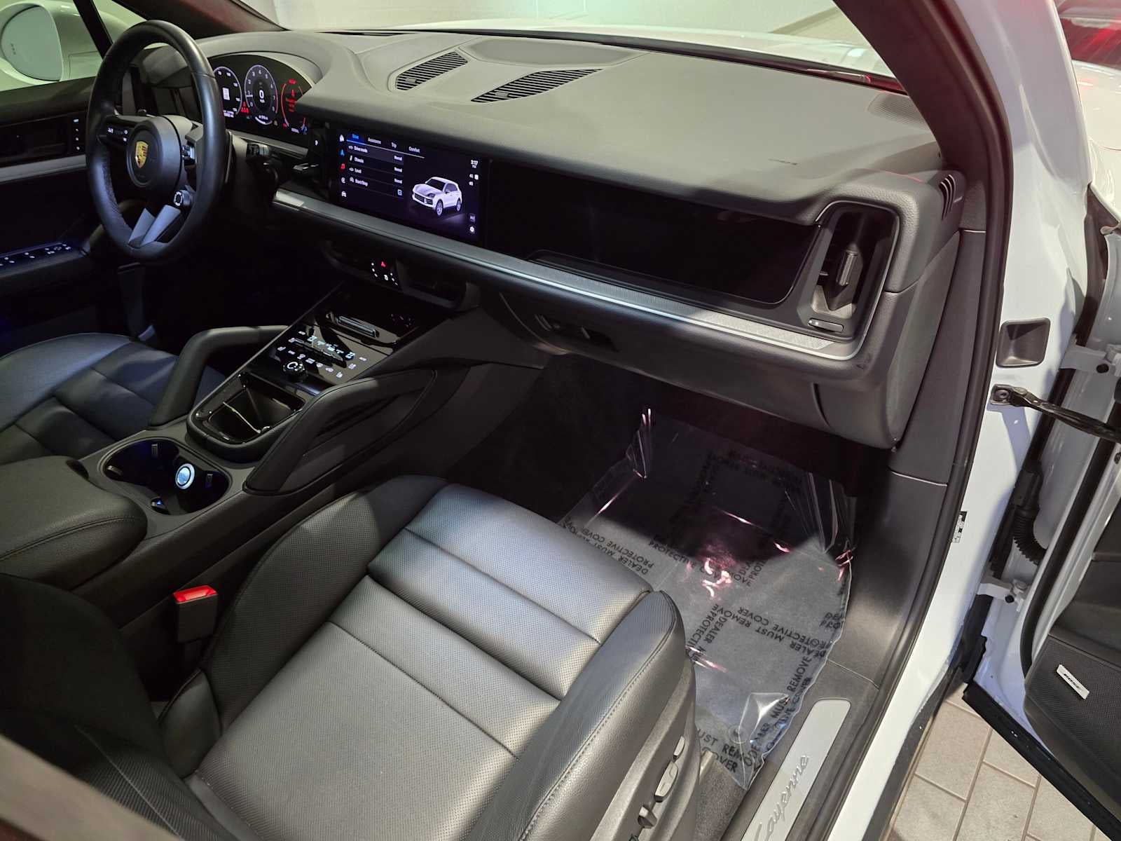 2024 Porsche Cayenne Base