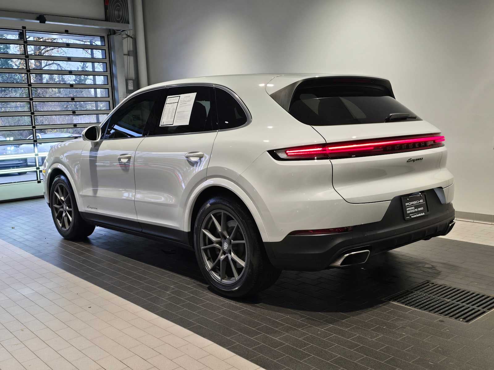 2024 Porsche Cayenne Base